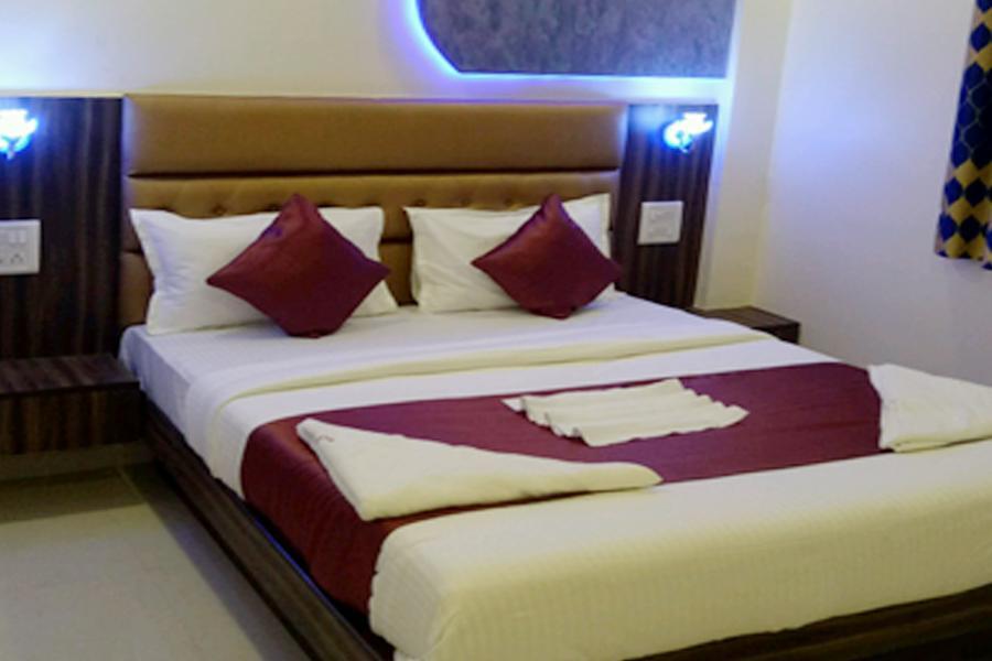 Flagship 83490 Hotel Bently Palace Mumbai Exteriör bild